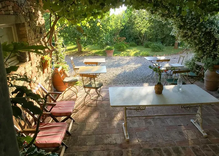 カントリーハウス ラ ロドラ *